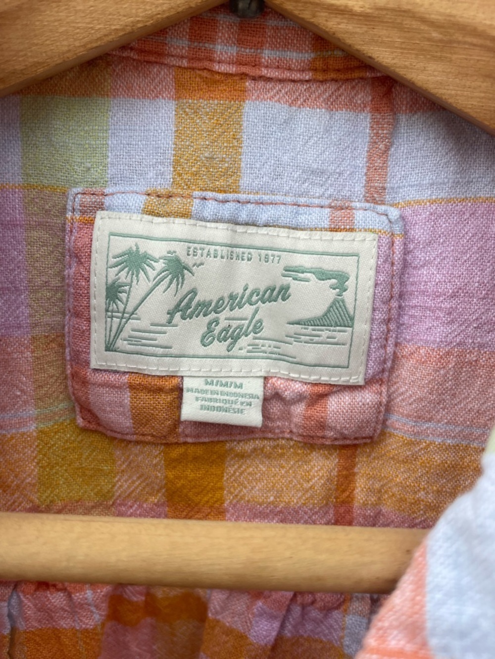 American Eagle Pink Orange Plaid Linen Blend Button Down Medium - Picture 2 of 2